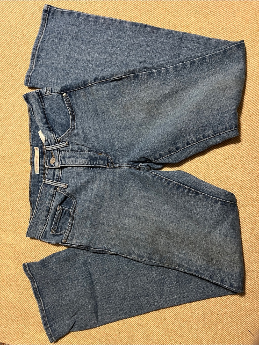 Levi's Women's Bootcut Jeans in Medium Blue Wash